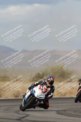 media/Nov-16-2025-Race Pace (Sun) [[8c5fa54630]]/Verified Riders/7-Turn 4 (1155am)/